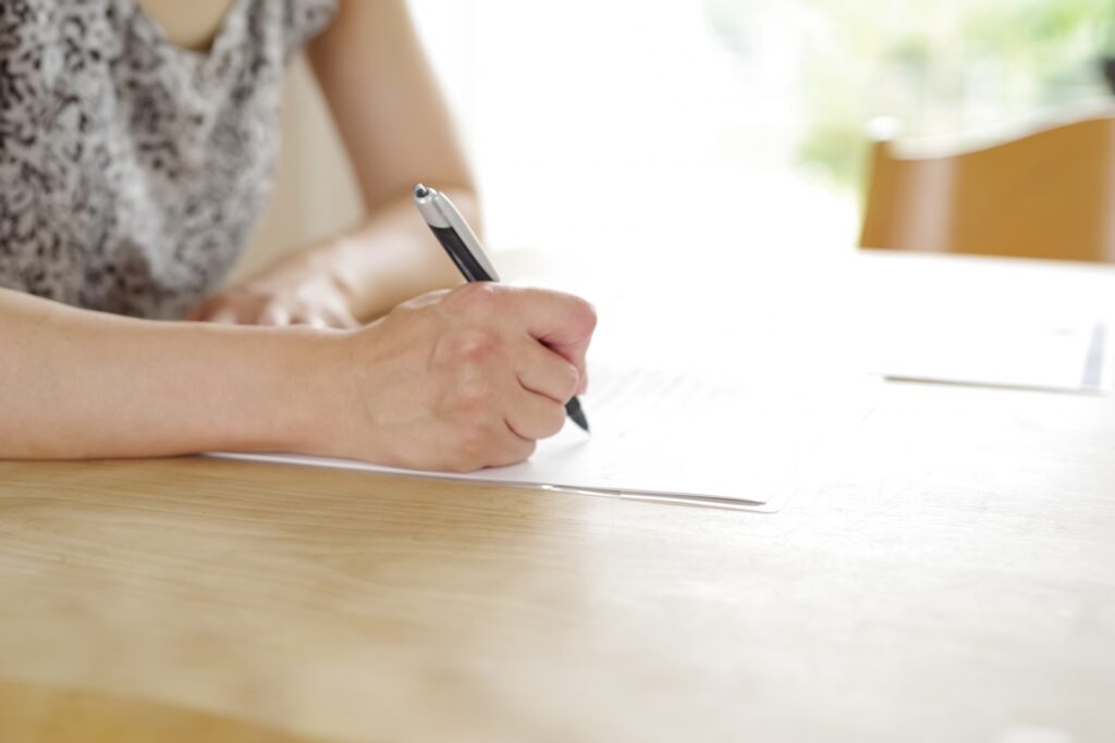 モラハラ言動に悩み、住宅ローンの連帯保証人にもなっていた状況から、不利な条件を回避して調停離婚が成立した事例【40代女性】